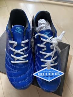 新品　アンブロ　アクセレイター　ワイドモデル サッカーシューズ 21.5センチのサムネイル