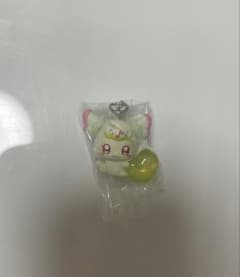 ぷちきゅあ めじるしアクセサリー ぷりるん プリキュア ガチャのサムネイル
