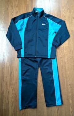 Nike ジャージ上下　S/XSのサムネイル