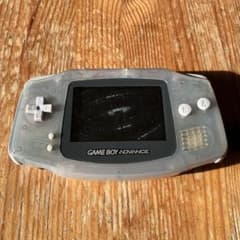 ゲームボーイアドバンス 本体　ジャンク品のサムネイル