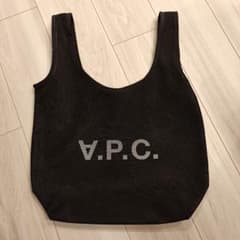 m*i様 期間限定値引き A.P.C. ブラック メッシュトートバッグ - メルカリ