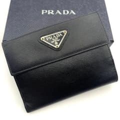 鑑定済み プラダ 財布 二つ折り サフィアーノ 三角プレート コンパクト