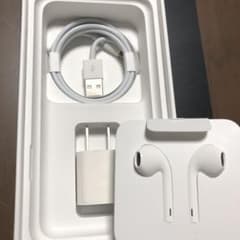 iPhone イヤホン 充電器のサムネイル