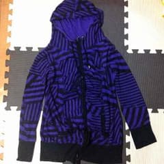 紫パーカー☆のサムネイル