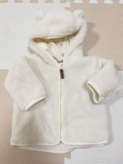 H&M クマ耳フード付きアウター　オフホワイト60サイズのサムネイル