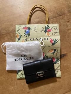 COACH ブラックレザー 三つ折り財布のサムネイル