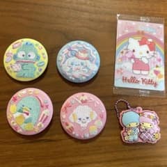 サンリオ　刺繍缶バッジ4個　おまけ付きのサムネイル