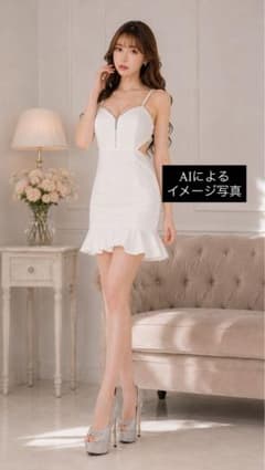 Tikaビジュー付き ホワイト ミニドレスのサムネイル