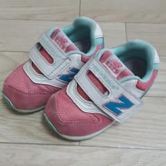 new balance　15センチのサムネイル