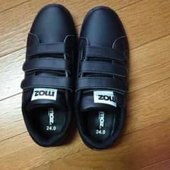 moz スニーカーのサムネイル