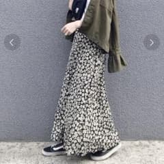 ハナクルミボタンＡラインスカートのサムネイル