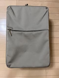 無印良品　スーツケース　機内持込サイズ　ベージュのサムネイル