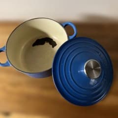 LE CREUSET 両手鍋 18cm ブルー - メルカリ