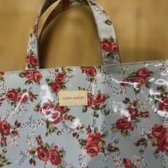 ローラアシュレイ　トートバッグのサムネイル