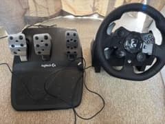 Logitech G923 レーシングホイールとペダルセットのサムネイル