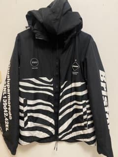 WTAPS コラボF.C. Real Bristol ナイロンジャケットセール中 美品 WTAPS F.C.Real Bristol ナイロンジャケット - メルカリ