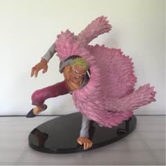 ワンピース ドフラミンゴフィギュアのサムネイル