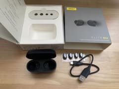 Jabra Elite 85t Titanium Black 充電ケース、箱のサムネイル