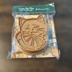 Cat's Nap Time 猫型のサムネイル