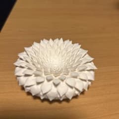 ペーパーウエイト　菊のサムネイル
