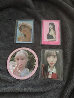 TWICE MOMO トレカ 4枚セットのサムネイル