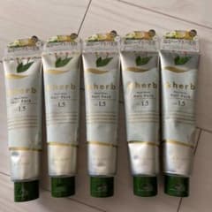 &herbs⭐︎モイストリラックスヘアーパック1.5のサムネイル