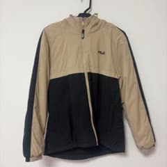 FILA バイカラー フード付きブルゾン ベージュ×ブラックのサムネイル