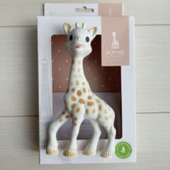キリンのソフィーのサムネイル