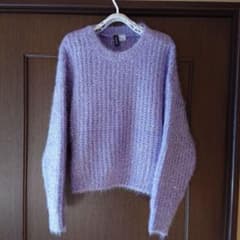 H&M ラメ入りパープルセーターのサムネイル