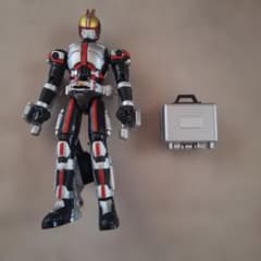 ファイナルフォームライド　ファイズ　ファイズブラスター　仮面ライダーディケイドのサムネイル
