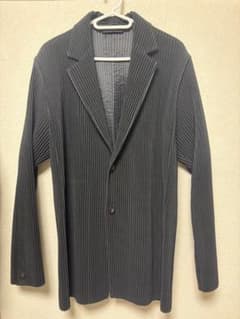 HOMME PLISSÉ ISSEY MIYAKE BASICのサムネイル