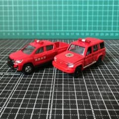 トミカ 消防車 トヨタ ランドクルーザー ハイラックス - メルカリ