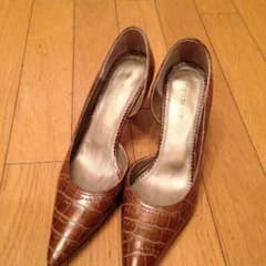 本革 パンプス 22.5のサムネイル