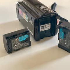 美品 JVC Everio GZ-E565 ビデオカメラ ハンディカム フルHDのサムネイル