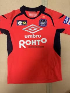 umbro サッカーウェア 蛍光ピンク　メンズ　ガンバ大阪のサムネイル