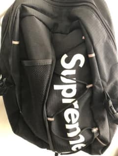 supremeのサムネイル