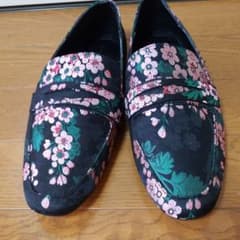 ZARA花柄 ローファー　36のサムネイル