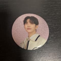 SEVENTEEN JOSHUA ジョシュア 缶バッジ holiday - メルカリ