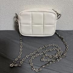 ADD CULUMN ショルダーバッグ ホワイト チェーンのサムネイル