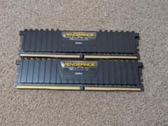 CORSAIR VENGEANCE LPX DDR4 8GB 2枚のサムネイル