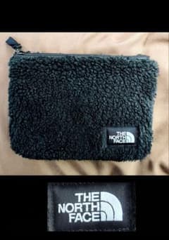 THE NORTH FACE　ポーチ　バッグ　フリースポーチ　韓国限定 　美品のサムネイル