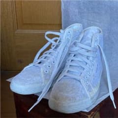 adidas ハイカットスニーカーのサムネイル