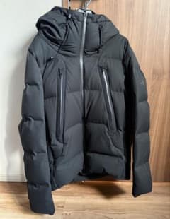 DESCENTE ALLTERRAIN マウンテニア　水沢ダウン Mサイズのサムネイル