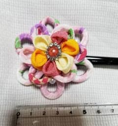 つまみ細工 髪飾り、かんざしのサムネイル