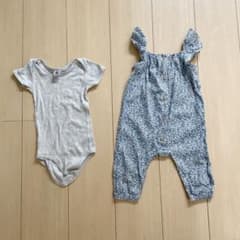 【2枚セット】プチバトー半袖ロンパース　H&M ノースリーブオールインワンのサムネイル