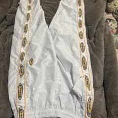 CRU ナイロンジャケット ナイロンパンツ セットアップ 白 - メルカリ