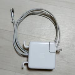 apple 純正 60W MagSafe 電源アダプター macbookのサムネイル