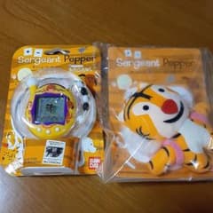 《本日限定》たまごっちプラス【サージェント・ペッパーver.】おでかけリュック付のサムネイル