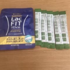 SUNTORY Lac FIT ラクフィット　青汁付きのサムネイル
