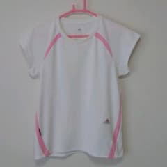 adidas　Tシャツのサムネイル